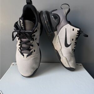 NIKE Air Max 270 React Gray Black Sneakers – Men’s 7 Women’s 8.5